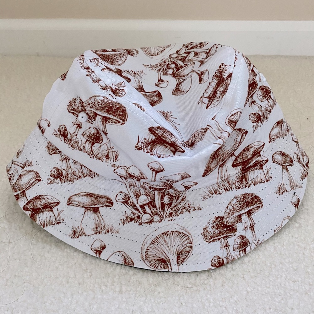 Amazon | Mushroom print cottage ore bucket hat; new, unworn